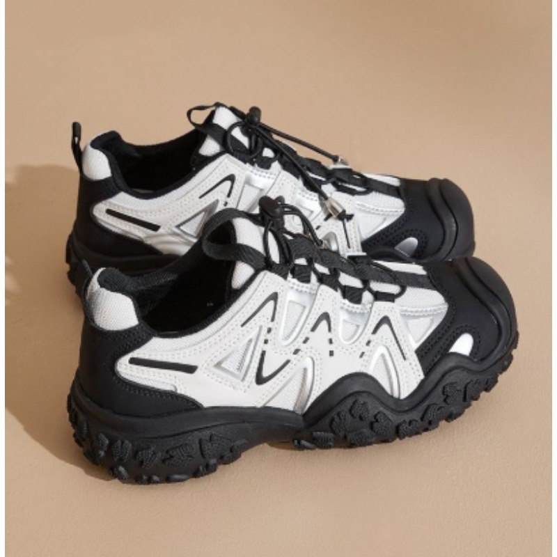 Dames Outdoor Trekkingsneakers - Embroidery Garments recensie en prijs